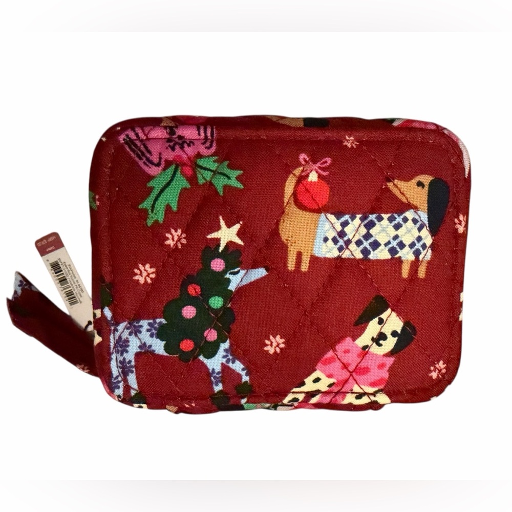 NWT VERA BRADLEY Essential Travel Pill Case-Holiday Hounds